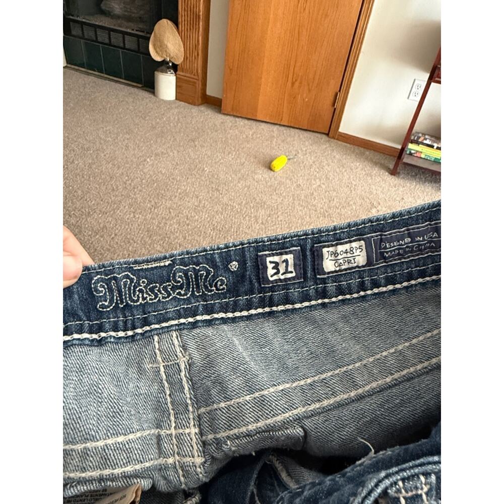 MISS ME Y2K Indie sleeze embellished white stitch denim capris 31 - Picture 2 of 7